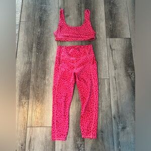 Pink leopard Fabletics set size Large